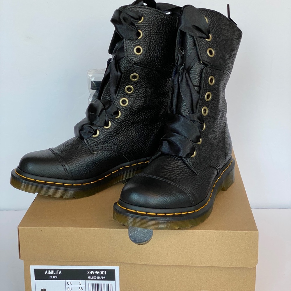 Dr MARTENS ALMILITA Black Leather Boots Size : 10 - Picture 13 of 15